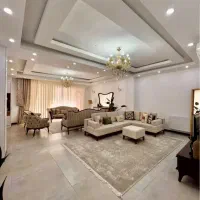 ۶۰متر/سرمایه وسقف/نوساز/پارکینگ وآسانسور/سندتکبرگ