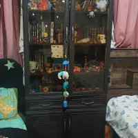تخت خواب و اینه