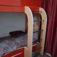 تخت دو طبقه