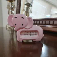دماسنج اتاق کودک