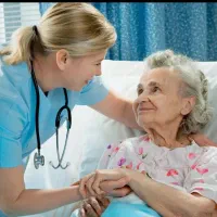 پرستار خانم شبانه روزی