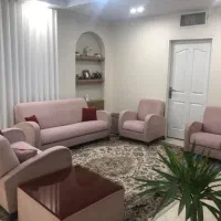 مبل راحتی ۷ نفره . میز و ۲ عسلی