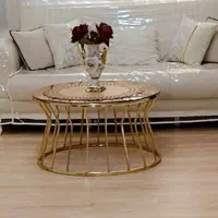 یک عدد میز وسط عسلی فلزی درحد تک