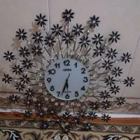 ساعت دیواری طرح گل و الماس