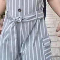 کفش و لباس دخترانه مناسب ۱ تا ۳ سال