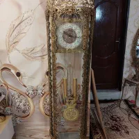 ساعت ایستاده برنزی