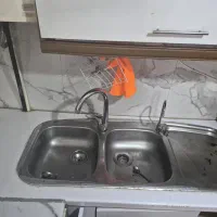 سینک۲قلوصفحه روی کابینت سالم به همراه شیر ظرف شویی