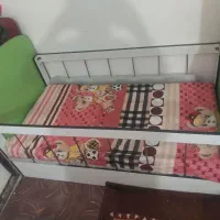 تخت|تخت و صندلی بچه|فولادشهر, مسکن مهر فولادشهر|دیوار
