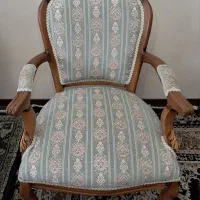مبل کلاسیک