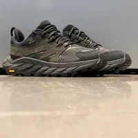 کتونی اورجینال هوکا مدل آناکاپا