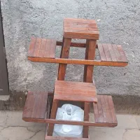 پایه گل و گلدان