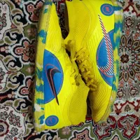 کفش فوتبال سالن سایز 42