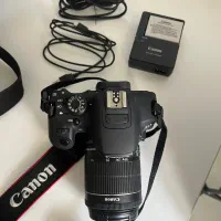 Canon EOS 700D دوربین