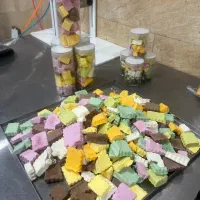 بستنی خشک و مارشمالو ۵۰ گرمی، ۱۰۰ گرمی، کیلویی