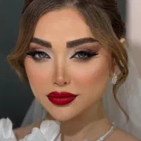 میکاپ  عروس شنیون گریم (آموزش) و همراهی ۱/۲۰۰ فقد