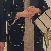 مانتو کتی مشکی با دکمه های طلایی
