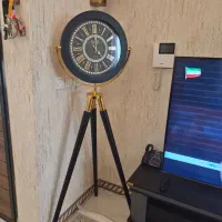 ساعت ایستاده