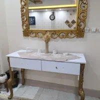 آینه و کنسول