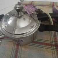 زود پز و آبمیوه گیری و چرخ گوشت عرشیا آلمان