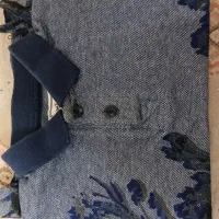دو عدد تیشرت و یک پیراهن خارجی ۵تا۶ سال