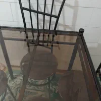 میزناهارخوری و کفش