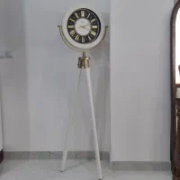 ساعت ایستاده