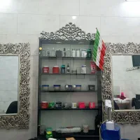 صندلی برقی آرایشگاه دکور و ویترین آینه دراور