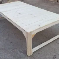 تخت چوبی