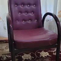 صندلی فلزی بزرگ و سنگین