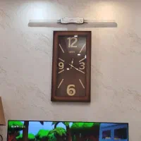 ۲عدد ساعت دیواری