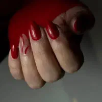 خدمات تخصصی کاشت ناخن