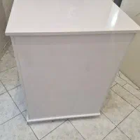 میز  ارتفاع۹۰ عرض ۷۰ در ۸۰