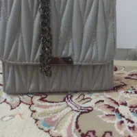 کیف خاکستری