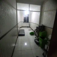 نیم طبقه اداری