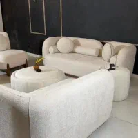 مبـل.   النا