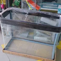 اکواریوم شیشه خم 80 سانت 8میل