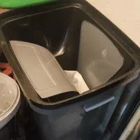 سطل اشغال بزرگ