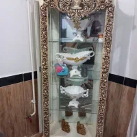 بوفه وساعت ایستاده