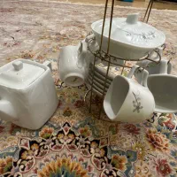 ست فنجان و نعلبکی با قوری و قندان