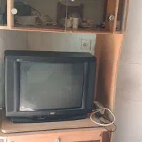 میز و تلویزیون