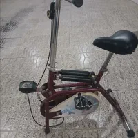 دوچرخه ثابت ورزشی