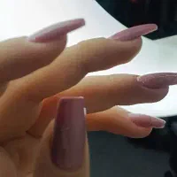 خدمات کاشت ناخن .آموزش کاشت ناخن.لاین ژل