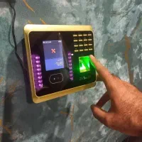 دستگاه حضور و غیاب با قابلیت حسابداری و مدیریت
