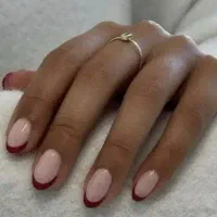 تخفیف اموزش کاشت ناخن و مژه