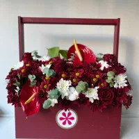 تمامی گل ها موجود و تازه هستند