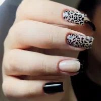 کاشت و ترمیم ناخن دست و پا