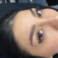 اکستنشن مژه و کاشت هیدن با قیمت استثنایی