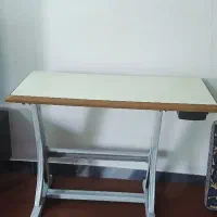 میز چرخ خیاطی