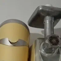 چرخ گوشت آبمیوه گیر