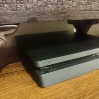 PS4 اسلیم 500 تک دسته بسیار تمیز و سالم